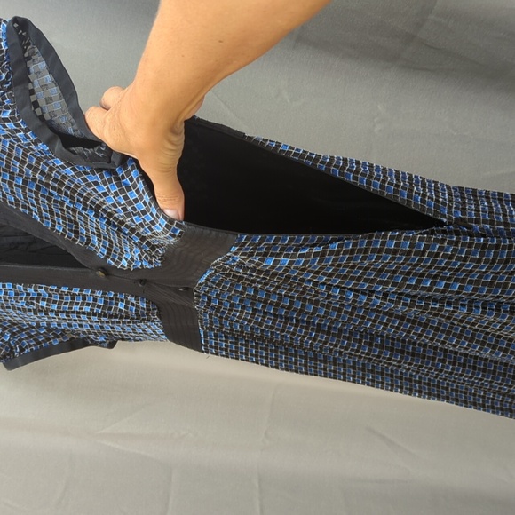 Women's designer dress black and blue by shoshana size 4 - Picture 3 of 8